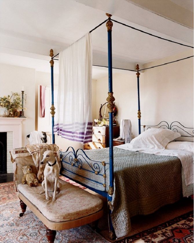 Giường Canopy - mẫu giường đẹp cho căn hộ sang trọng