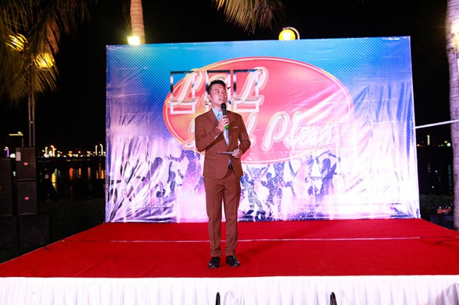 MC Huỳnh Sơn tuyên bố chương trình Gala Dinner chính thức bắt đầu
